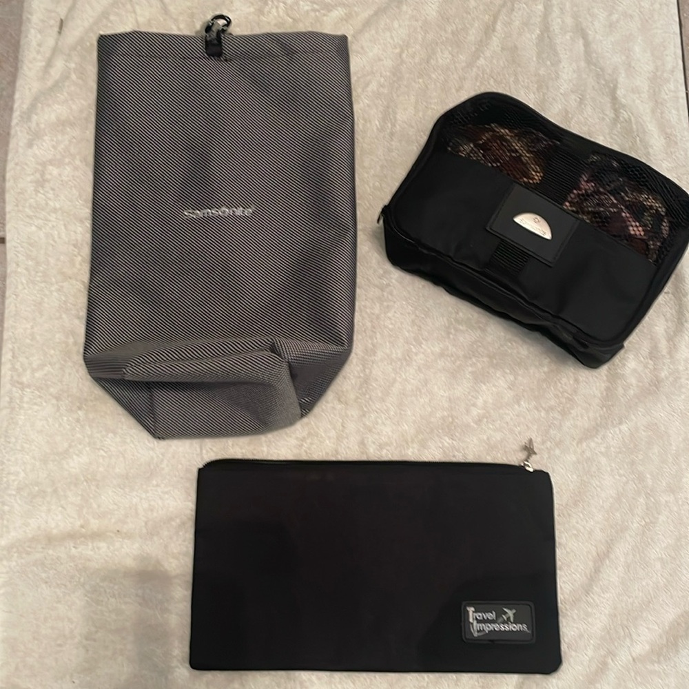 Samsonite travel essentials